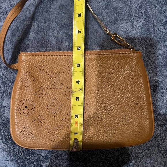 Louis Vuitton Tan Monogram Wristlet - Picture 12 of 12